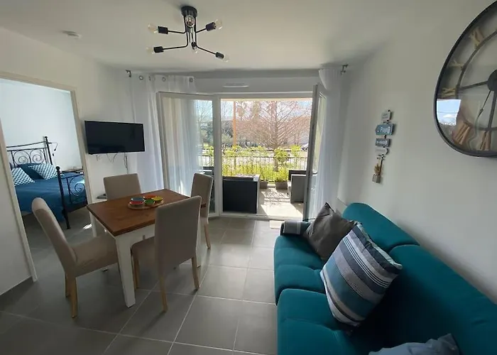 Cogolin Centre 1 Bed Appartment